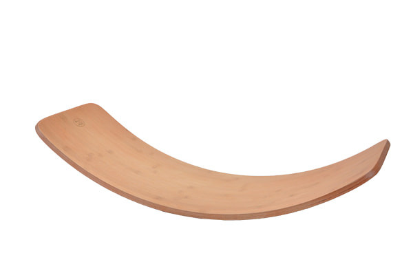 Stevig houten balance board.