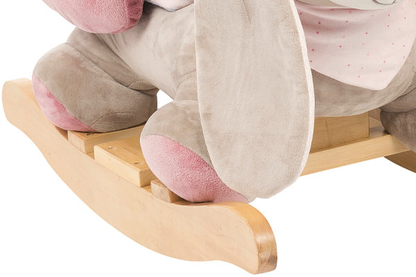 Voorzien van houten onderstel.