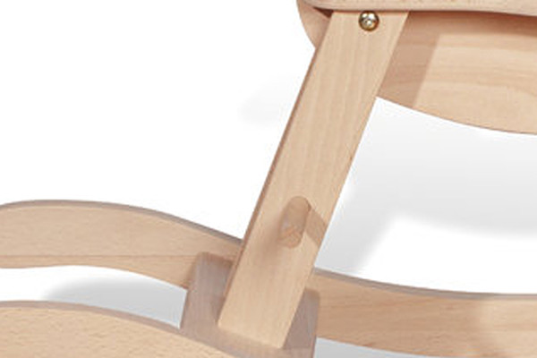 Houten voetensteunen.